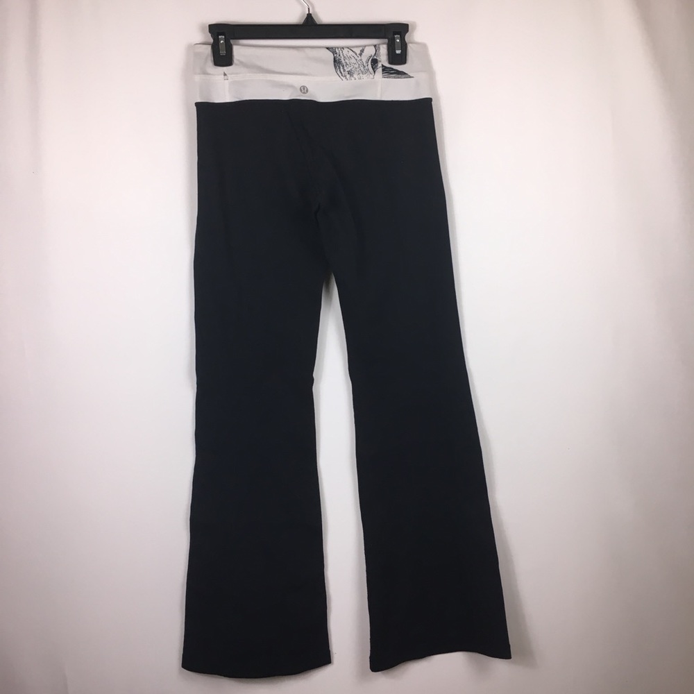 Lululemon black yoga pants - Picture 8 of 8